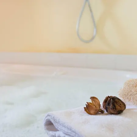 Romantic Canelles Apartment