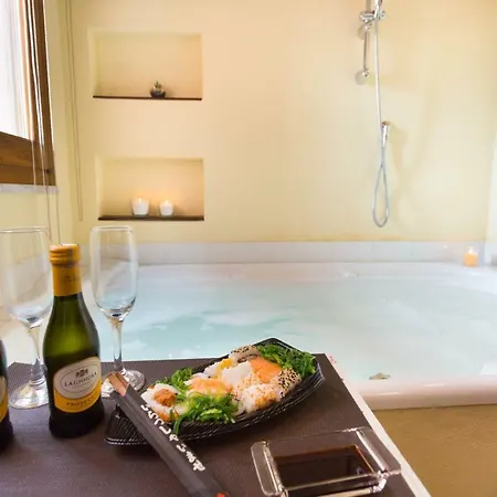 Romantic Canelles